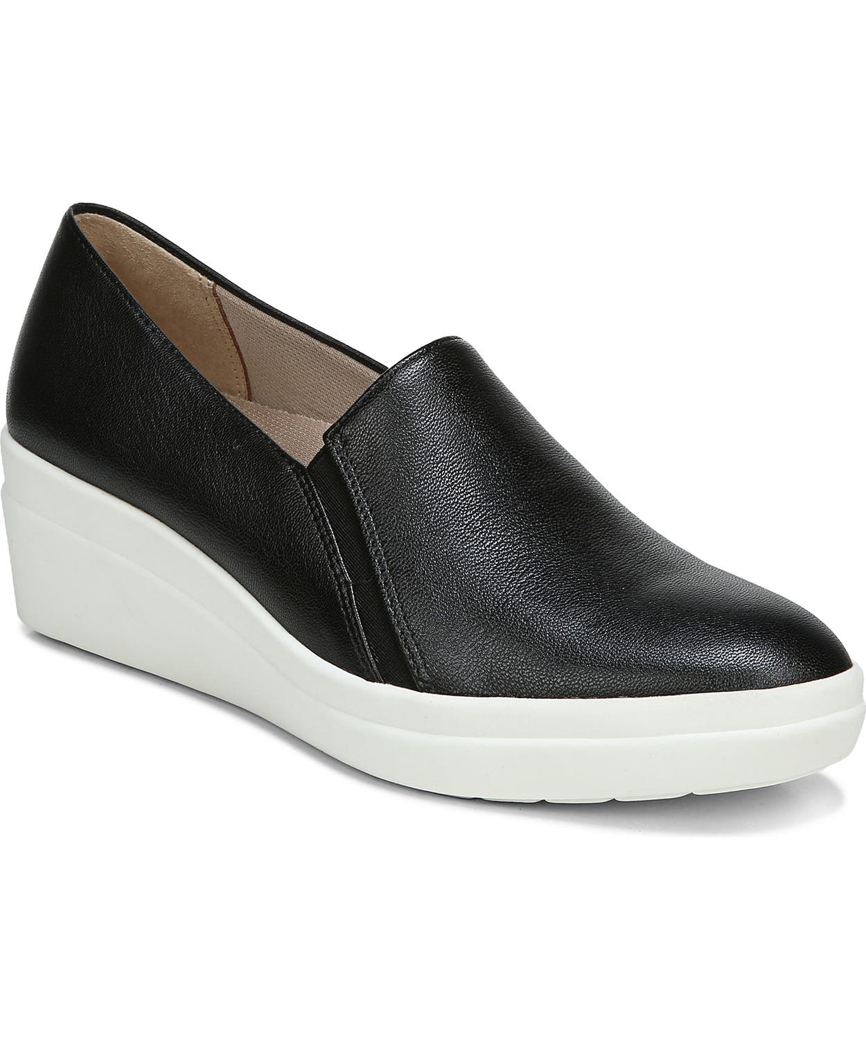 www.couturepoint.com-naturalizer-womens-black-leather-snowy-slip-on-shoes